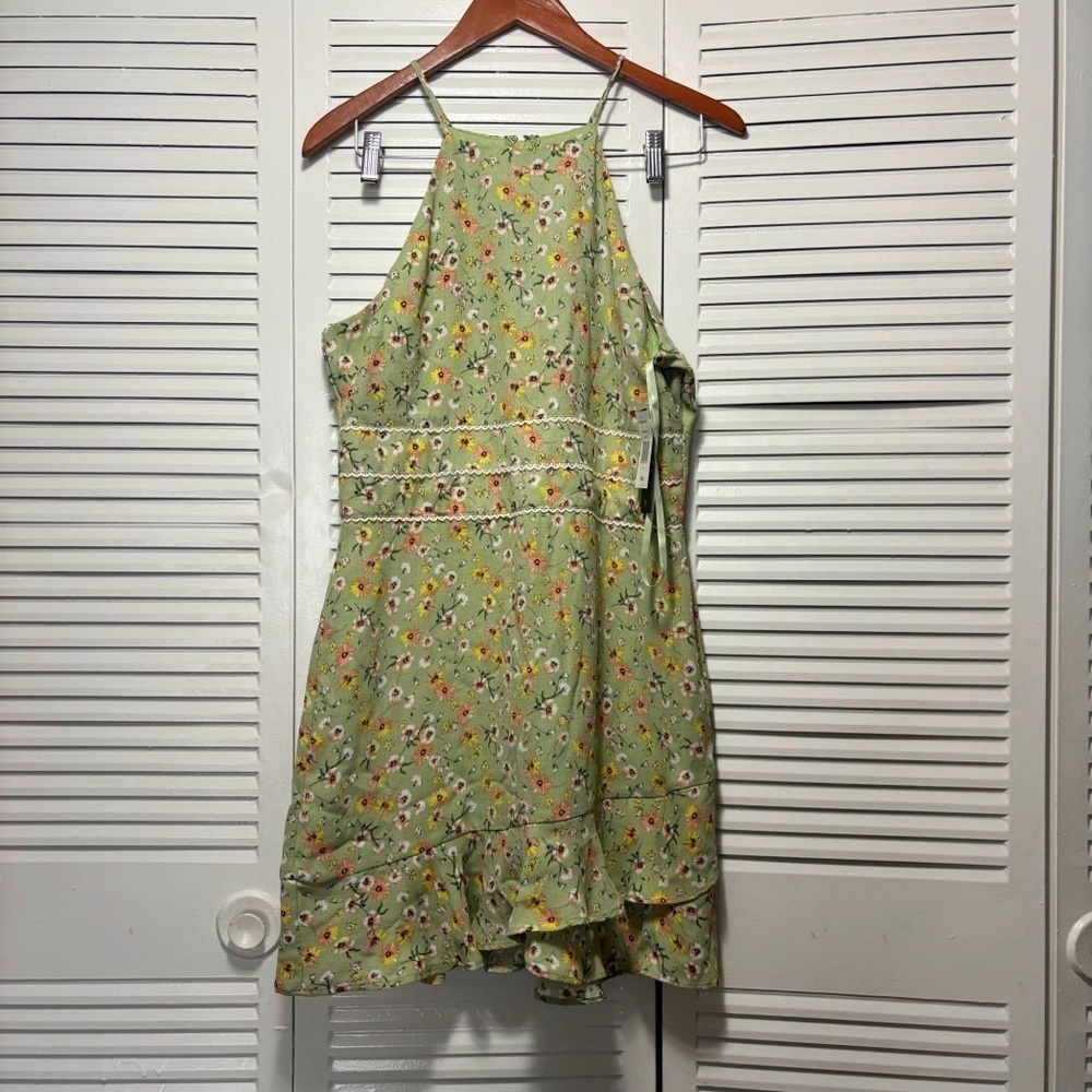 City Triangles Juniors Green Floral Halter Top Fit and Flair Dress Size 13